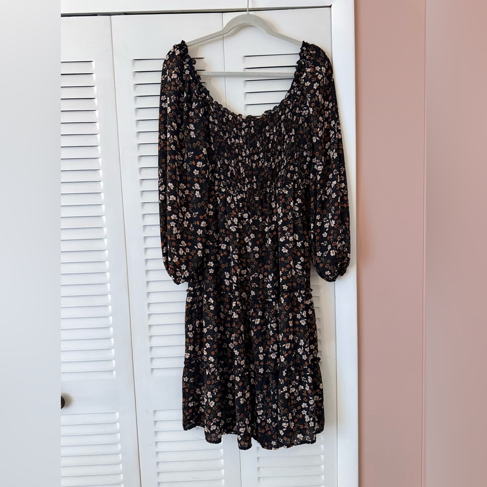 AUW Women's Size L Long Sleeve Black Floral Midi Length Dress